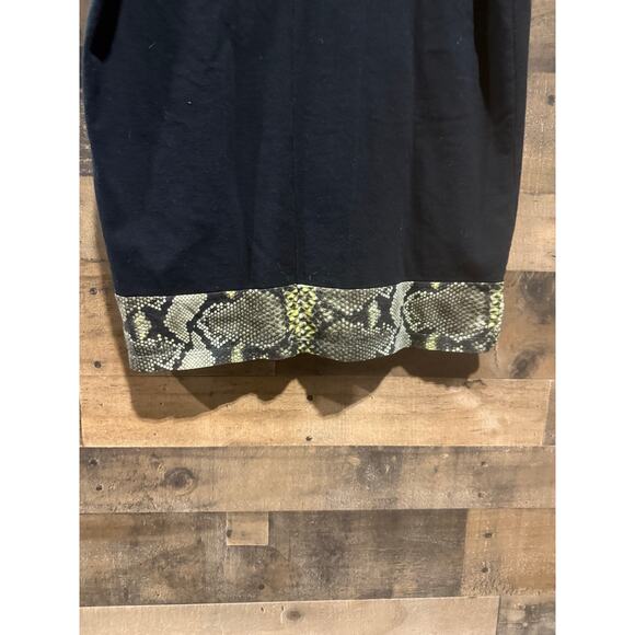 Givenchy Black Polo Shirt with Snakeskin Back Detail – Size Medium Men - Picture 9 of 10